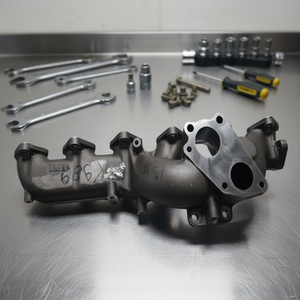 Pièces de services de coulée de collecteur d'échappement BMW - Product Image 1