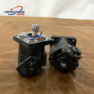 ボブキャットスキッドステアローダー731 742 743 730 732 741用油圧駆動モーター 右側または左側交換部品 6567421 6567752 - Product Image 1