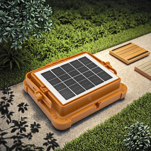 2025 Hot Sale Ip66 Rechargeable Solar Lights with Battery and Usb Output for Camping and Shortage Electric Area
