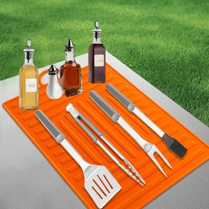 <span class=keywords><strong>Tapis</strong></span> de support de gril en silicone noir mince pour <span class=keywords><strong>Amazon</strong></span> Outil de barbecue au design moderne pour la protection des casseroles <span class=keywords><strong>Tapis</strong></span> de <span class=keywords><strong>cuisine</strong></span> en pierre noire mince - Product Image 4
