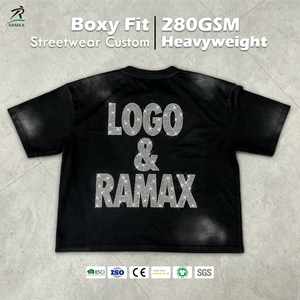 Camiseta de hombre de corte holgado personalizado, 280GSM, algodón, estilo urbano, logo de diamantes de imitación, estampado trasero, manga corta, cuello redondo, jersey de alto gramaje - Product Image 1