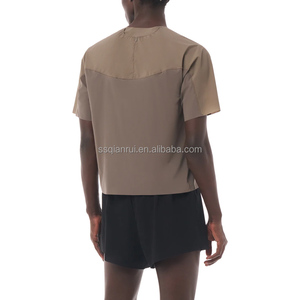 T-shirt da corsa da uomo in microfibra a rete, elasticizzato in 4 direzioni, ad asciugatura rapida, con controllo dell'umidità, mezza zip posteriore, tasca rinfrescante, anti-sfregamento, OEM - Product Image 3