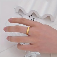 Kunden spezifisch gravierter Schmuck Vergoldeter leerer Siegelring Beliebter Edelstahl Gravierter Logo Name Flacher leerer Ring für Männer Frauen