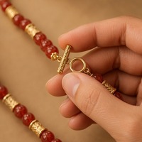 Collier Rétro Médiéval en Alliage Plaqué Or avec Perles en Pierre Naturelle Fait Main, Chaîne à Maillons, Poids 80G, Vert Rouge