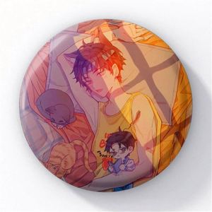 Badge personnalisé en étain avec paillettes holographiques, bouton en métal - Product Image 6