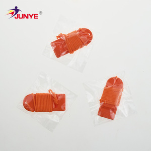 Sifflet en plastique orange et rouge 7x2.8x0.7cm, portable, pour survie, sauvetage, sport, arbitrage - Product Image 3