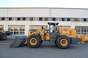 Nueva Cargadora de Ruedas Lonking LG955HRA de Servicio Pesado, Versión de Exportación con Volante a la Derecha para Minería, 5 Toneladas, con Cucharón, Martillo Hidráulico y Tracción 4x4 - Product Image 6