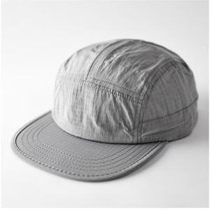 Casquette de baseball d'été légère à séchage rapide, couleur unie, à carreaux, souple, à bord plat, style unisexe pour couple, simple, respirante, polyvalente, chapeau de soleil - Product Image 1