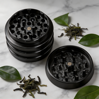Nouvel Arrivage : Broyeur à Herbes en Aluminium 50mm Pagoda avec Forme Étagée Unique et Moulin à Tabac/Épices 4 Pièces pour Commandes en Gros