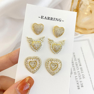 Hot Sale Trendy Design 18K <b>Gold</b> Plated Cubic Zirconia <b>Heart</b> Stud <b>Earrings</b> for Women - Product Image 5