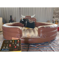 Taureau mécanique gonflable d'extérieur avec tapis de sécurité gonflable, machine de rodéo pour événements et locations de fêtes foraines