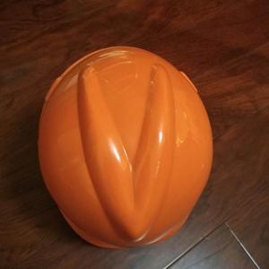 Capacete de Segurança Refletivo Tipo V YOUCHAO TRAFFIC Laranja em FRP para Trabalho em Construção - Product Image 4