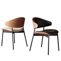 Chaise de salle à manger pliable haut de gamme en bois massif, style moderne du milieu du siècle, dossier rembourré en cuir artificiel, design contemporain en bois courbé