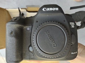 Appareils photo numériques professionnels reflex plein format <span class=keywords><strong>Canon</strong></span> <span class=keywords><strong>5D</strong></span> <span class=keywords><strong>Mark</strong></span> III d'occasion en gros - Product Image 2