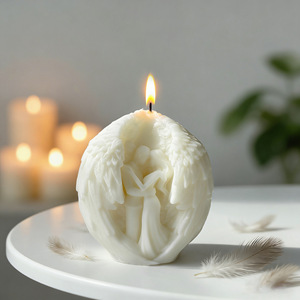 Figurine de couple en forme d'aile d'ange, bougie parfumée, bougie en cire d'aromathérapie coulée à la main, pour cadeau de mariage - Product Image 2