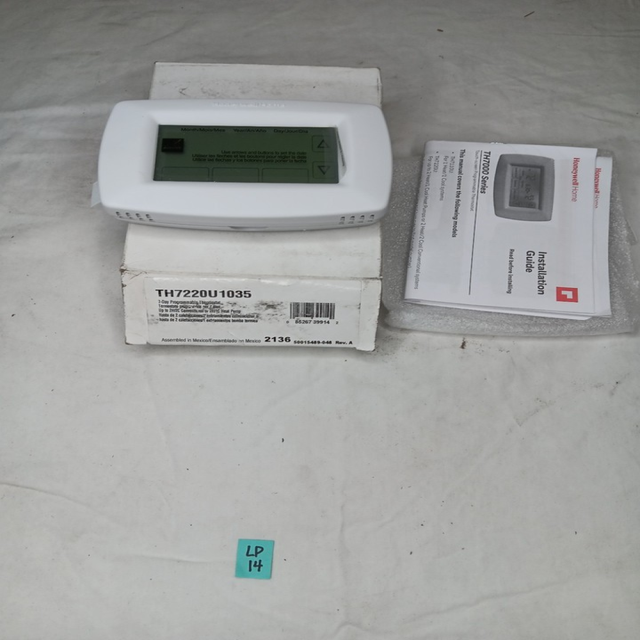 PLCTH7220U1035 7-Day Touchscreen Programmable Thermostat