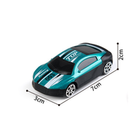PANDAS 1:64 petite mini voiture en alliage roue libre à chaud véhicule en métal alliage plastique coulissant moulé sous pression modèle de voiture de course ensemble de jouets moulés sous pression