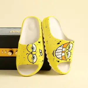 Modetrend Strand Flip-Flops Cartoon Stijl Groothandel Dikke Bodem Vrouwen Paar Sandalen Heren Lichtgewicht Thuis Glijbanen