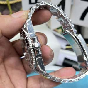 Reloj de Buceo para Hombre, Dos Tonos, Esfera Azul, Acero Inoxidable, Dorado, Automático, Mecánico, Deportivo, con Indicador de Fecha - Product Image 5