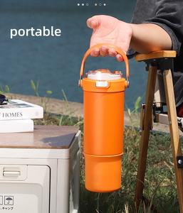 กระติกน้ำสแตนเลสสองชั้นแบบพกพาสำหรับผู้ชายและผู้หญิงถ้วยเด้งความจุมากแบบ316 - Product Image 2