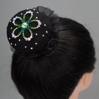 Filet à cheveux pour chignon de danse pour filles, noir, haut de gamme, entièrement orné de strass, en forme de fleur, en polyester, avec cordon de serrage et bordure en dentelle