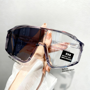 Outdoor Sports Cycling <strong>Glasses</strong> Bicycles Day and Night Dual-use Photochromic Windproof Night Riding Hiking Sunglasses - Product Image 1