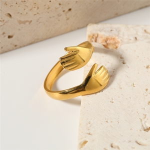 Anelli Aperti Creativi in Acciaio Inossidabile Placcato Oro Stile Coreano 'Hug Me' per Signore - Product Image 3