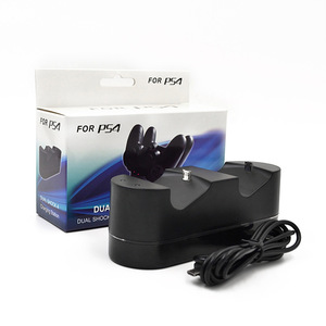 แท่นชาร์จ Dual Shock 4 สำหรับ PS4 พร้อมพอร์ต USB 2 ช่อง สำหรับคอนโทรลเลอร์ - Product Image 1