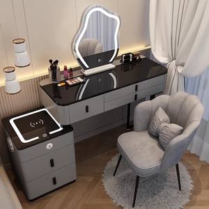 Coiffeuse nordique de chambre à coucher moderne et luxueuse Armoire en bois à rangement simple Lampe de chargement <span class=keywords><strong>sans</strong></span> <span class=keywords><strong>fil</strong></span> pour bureau de maquillage de princesse d'hôtel - Product Image 3