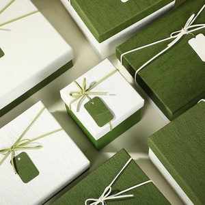 Boîte Cadeau Luxe Rétro Minimaliste Style Frais et Vert Matcha pour Cosmétiques, Anniversaire, Robe, Rituels – Emballage Élégant - Product Image 2