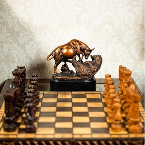 Ornamenti da scrivania per ufficio regalo da <span class=keywords><strong>uomo</strong></span> con statue di tori e orsi in resina - Product Image 5