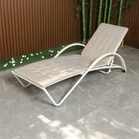Chaise longue d'extérieur en rotin PE, chaise longue de jardin en aluminium avec coussin pour patio, villa, plage