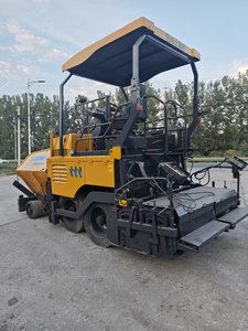 Mini pelleuse à béton et ciment 103 KW RP453L pour la construction routière, mini finisseur d'asphalte à vendre en Chine - Product Image 5