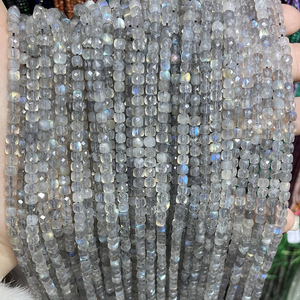 Vente en gros <span class=keywords><strong>de</strong></span> perles carrées à facettes en grenat rouge naturel Perles cubes lisses en <span class=keywords><strong>pierre</strong></span> carrée pour la fabrication <span class=keywords><strong>de</strong></span> bijoux (AB2135) - Product Image 5