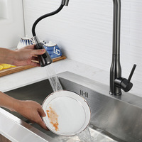 Robinet de cuisine avec douchette extractible et bec verseur coulissant, design pratique, robinet de cuisine de haute qualité