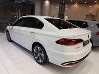 Nouvelle Bora 2025 200TSI Automatique Turbo Sièges Sombres Toit Ouvrant Caméra Arrière Berline Euro VI Conduite à Gauche