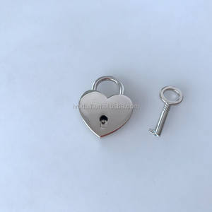 Candado de alta calidad grabado <span class=keywords><strong>Mini</strong></span> corazón de oro amor candado - Product Image 2