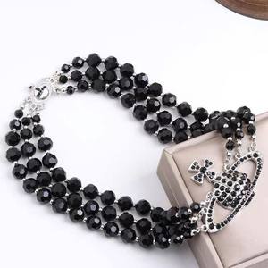 Collar con Colgante de Fragancia Punk para Mujer, Estilo Emperatriz Vivienne, con Cuentas de Cristal Negro, Diseño de Saturno, Gargantilla con Material de Aleación Moderno - Product Image 3