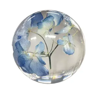 Flower Inside Design Resin Ball Clear Acrylic Solid Balls home decoration Customized for Holiday Gifts wedding decoration