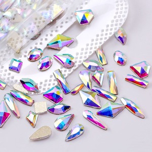 Cristales de Uñas de Fondo Plano de Colores <span class=keywords><strong>Fantasía</strong></span>, Varias Formas Mixtas, 50 Piezas por Paquete para Decoración de Ropa DIY - Product Image 1