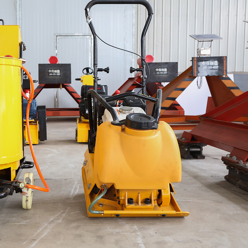 ガソリン式プレートコンパクタ土壌転圧機| Alibaba.com