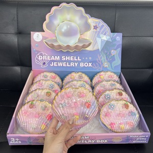 MingXiang Nouvelle Boîte à <span class=keywords><strong>Maquillage</strong></span> et Bijoux en Plastique pour Filles, Jouet de Simulation Maison de Poupée, Rangement pour Épingles à Cheveux et Bagues, <span class=keywords><strong>Coffret</strong></span> Cadeau Trésor, 3+ <span class=keywords><strong>Ans</strong></span>, 4-6 <span class=keywords><strong>Ans</strong></span> - Product Image 4