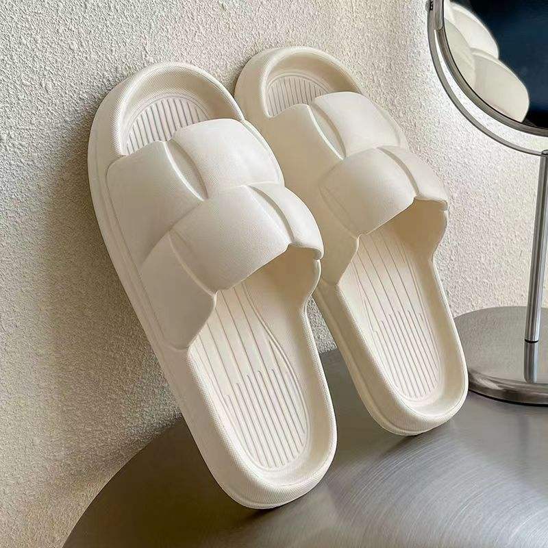 New Fashion Fancy Pillow Slide Slip Couple Flip Flops Anti- slip for Ladies  Bathroom Slippers for Women