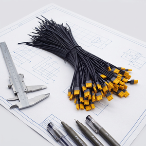 Faisceau de câbles noir personnalisé à un seul fil avec connecteur mâle en plastique jaune-gris pour le câblage de signalisation des équipements d'éclairage et électroniques - Product Image 6