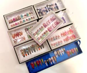 Vente en gros de 10 pièces de faux ongles en gel peints à la main, magnifiques ongles en acrylique faits à la main, de haute qualité, à presser - Product Image 3