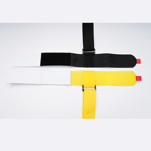Correa de esquí con gancho y bucle para transporte de <span class=keywords><strong>bastones</strong></span>, acolchada, para un transporte sin esfuerzo de equipo para familias, hombres, mujeres y niños. - Product Image 5