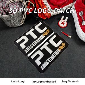 Etiqueta de PVC Suave con Logotipo Personalizado de Fabricación OEM, Parche de Goma con Esquinas Redondeadas en Relieve 3D, Lavable y con Borde Cortado al Calor para Ropa y Bolsas - Product Image 2