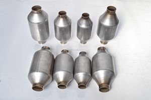 เครื่องฟอกไอเสียอเนกประสงค์ตัวเร่งปฏิกิริยาสามทางสำหรับตัวเร่งปฏิกิริยา Honda <span class=keywords><strong>Crv</strong></span> - Product Image 4