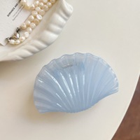 Nouvelle mode élégante, accessoire quotidien, pince à cheveux en plastique acrylique de couleur gelée, décoration de cheveux en forme de requin et de dauphin.