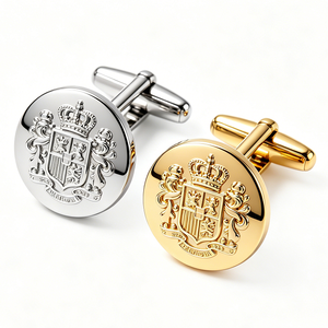 Ensemble de boutons de manchette et pince à cravate en acier inoxydable plaqué or personnalisé, avec motif 3D en relief, pour homme, idéal pour les occasions formelles, promotion ou cadeau d'affaires - Product Image 4